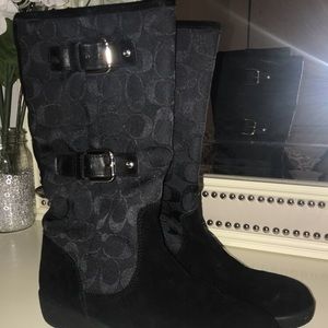 Coach boots size 6